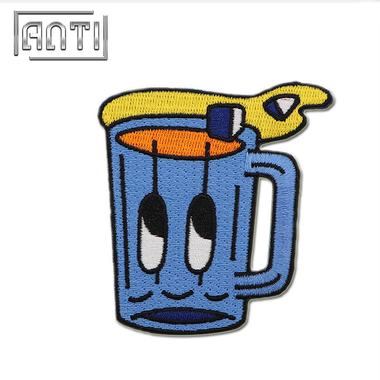 Durable Embroidered Patches Wholesale Cartoon Embroidery Patch for Pants