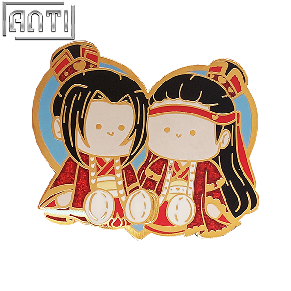 Custom Cute Cartoon Figure Lapel Pin Chinese Style Couples Heart Shape Hard Enamel Gold Metal Red Glitter Badge For Gift