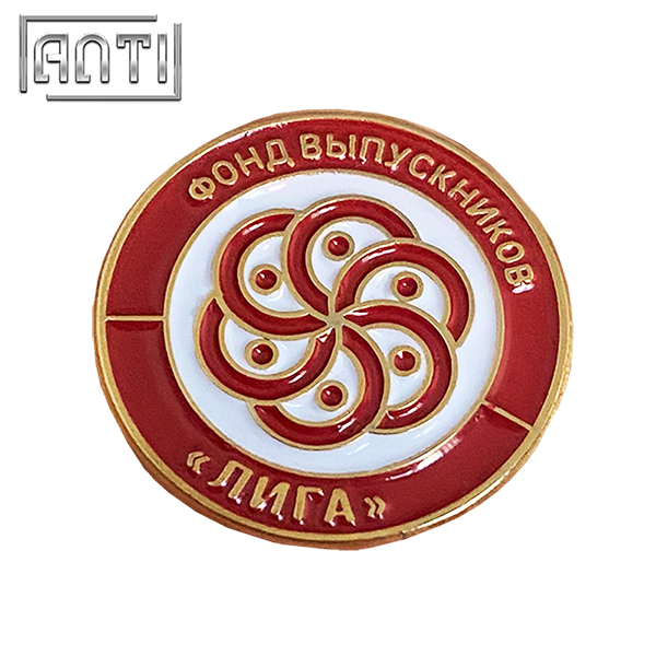 Wholesale Red Circle Badge Exquisite Decorative Pattern Gold Metal Soft Enamel Zinc Alloy Lapel Pin With Backing Card