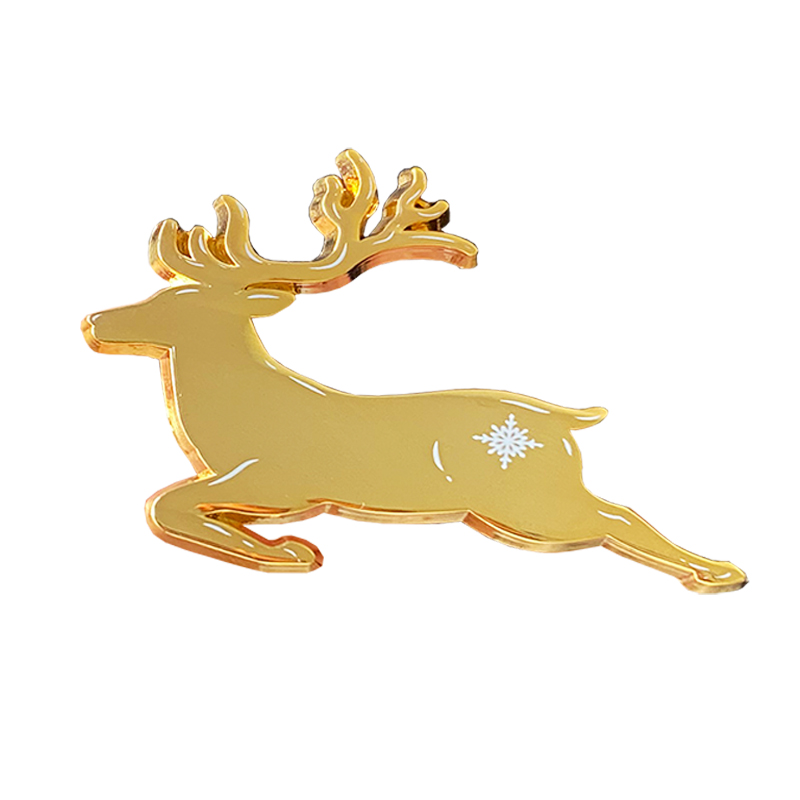 Wholesale crafts Die cast Christmas fair and lovely gold elk white snow soft enamel Lapel Pin