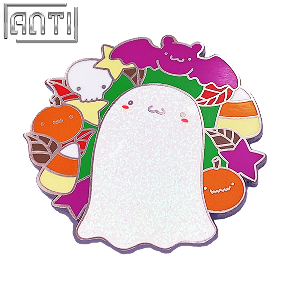 Custom White Lovely Ghost Design Lapel Pin Art Excellent Design Cartoon Halloween Hard Enamel Black Nickel Metal Badge For Gift
